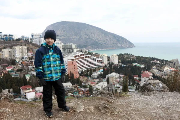 Niño Fondo Gurzuf Oso Montaña Monte Bolgatura — Foto de Stock