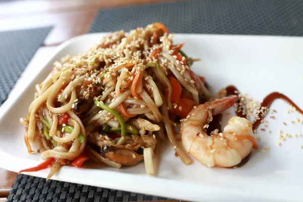 Plate Seafood Udon Noodles Restaurant — Stock Photo, Image