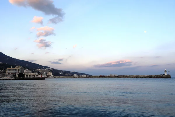 Vista Del Terraplén Yalta Por Noche — Foto de Stock