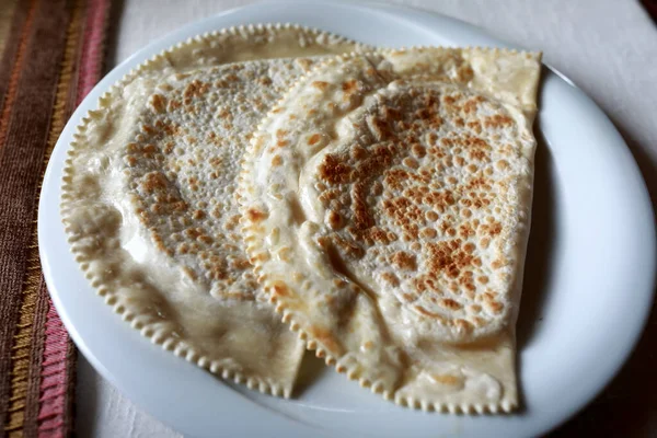 Tatarische Pasteten Yantyk Auf Dem Teller Restaurant — Stockfoto