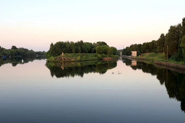 Landschap Van Oude Sluis Oka Rivier Bij Zonsondergang Rusland — Stockfoto