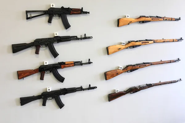 Firearms on the wall — Stock Photo, Image