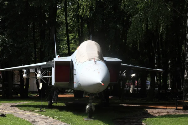 The supersonic fighter jet — Stock Photo, Image