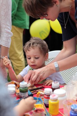 göstermelik dekorasyon at