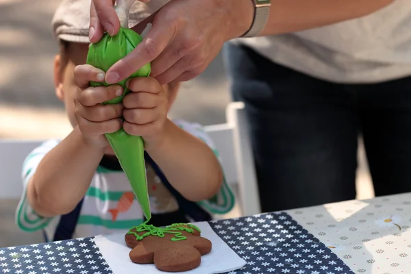 Aile boyama gingerbread