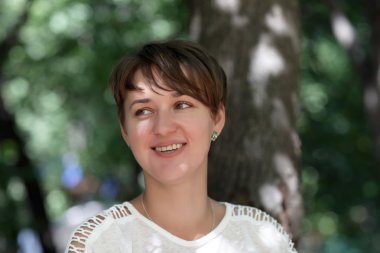 Mutlu bir kadın yüzü