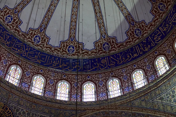 部分主要蓝色清真寺的圆顶 — 图库照片