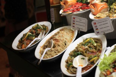 Tahin ile harmanlanmış püresi nohut