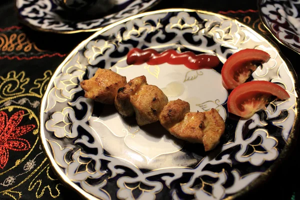 Teller mit Chiken Kebab — Stockfoto