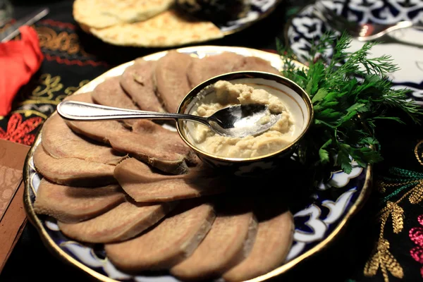 송아지 혀의 조각 — 스톡 사진