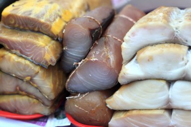 Mersin balığı marlin ve butterfish parçalar