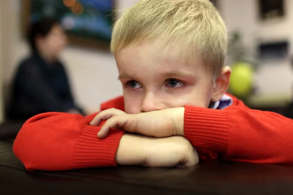 Zamyšlený boy — Stock fotografie