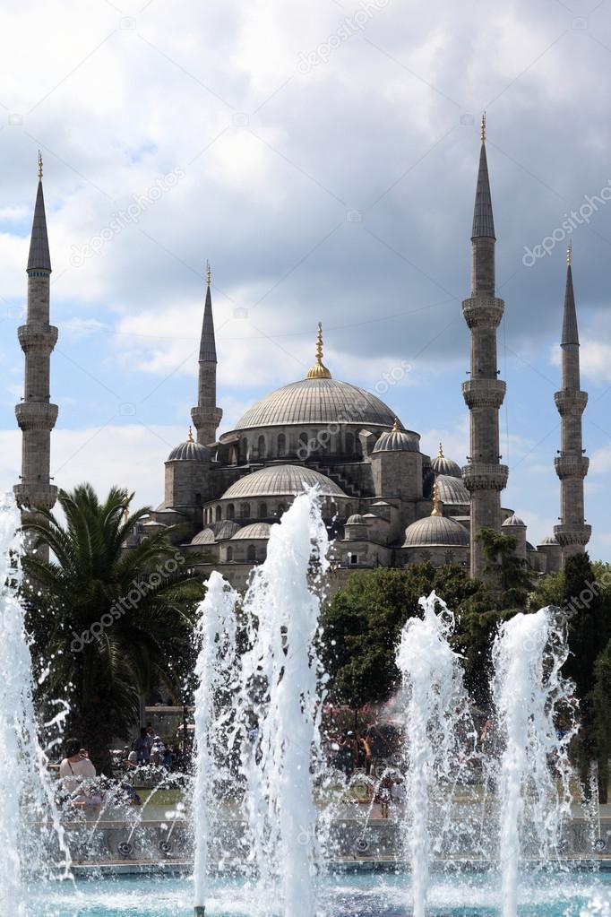 View of Blue Mosque behind the fountain