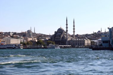Deniz üzerinde Sultanahmet Camii görünümünü
