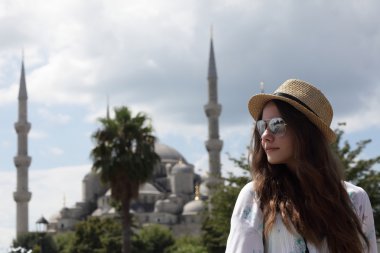 Sultanahmet Camii zemin üzerine kadın