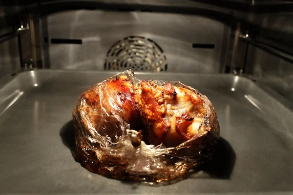 Knuckle in the oven — Stock Photo, Image