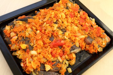 Sebze altında pisi balığı