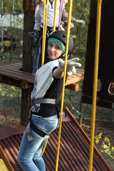 Girl climber training — Stock Photo, Image