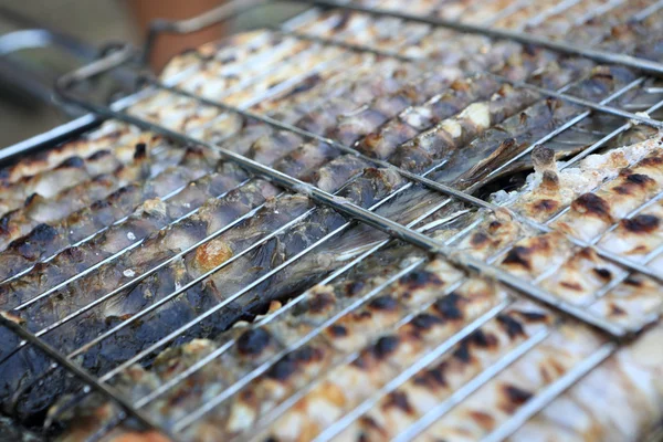 Cozinhar de peixe — Fotografia de Stock