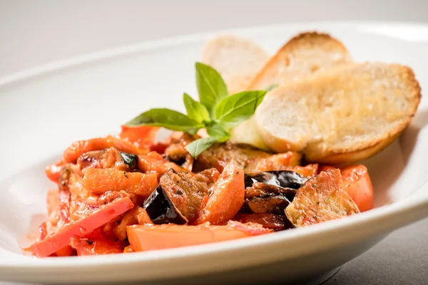 Roasted vegetables on plate — Stock Photo, Image