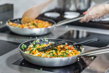 iş yerinde Şef yemek