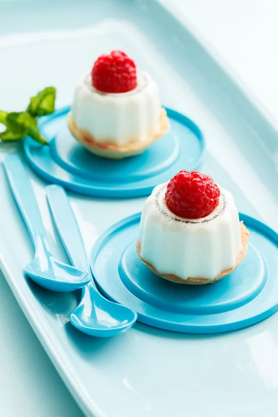 Пироги со сладкими ягодами — стоковое фото