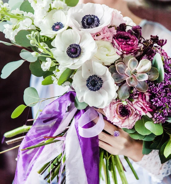 Svatební květiny pro nevěstu — Stock fotografie