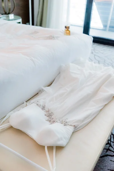 아름 다운 웨딩 드레스 — 스톡 사진