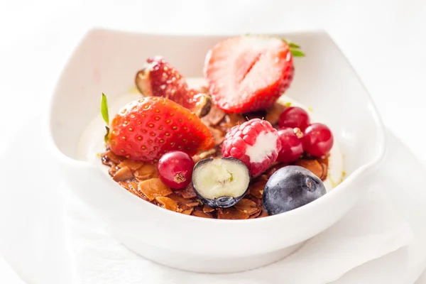 Fresh breakfast on plate — Stock Photo, Image
