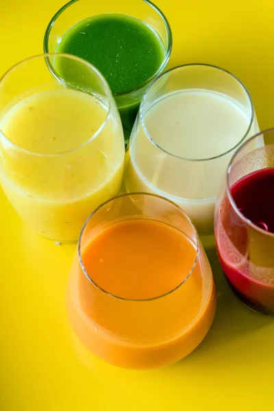 Color detox smoothie in glasses — Stock Photo, Image