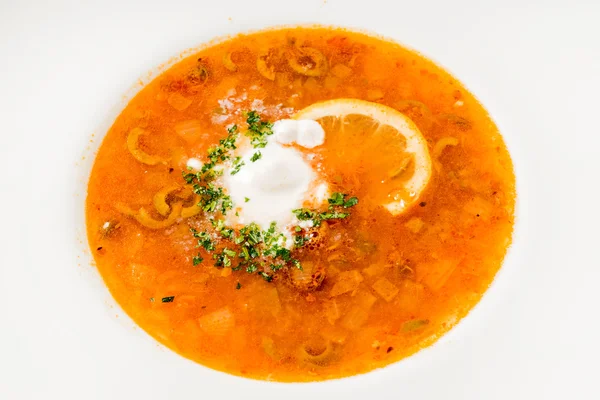 Солянку суп в плита — стокове фото