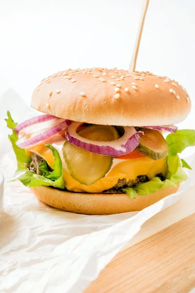 Gustoso delizioso hamburger — Foto Stock