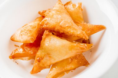 Lezzetli Çin böreği