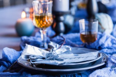 Yemek için masa hazır.