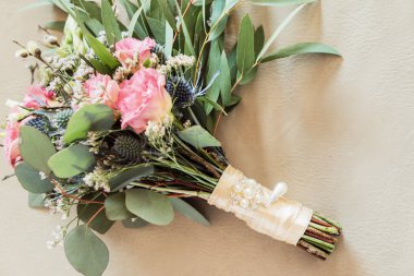 güzel güzel çiçekler