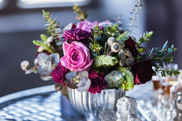 Bom buquê de flores — Fotografia de Stock