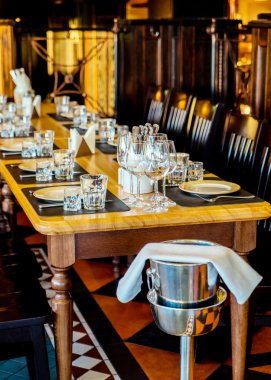 Restauant tabloları hizmet