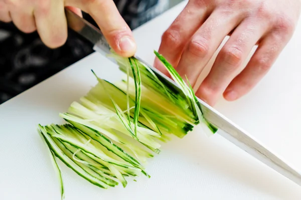 Chef cutting vegetables — Stock Photo, Image