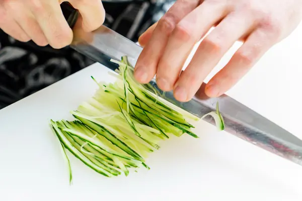 Chef cutting vegetables — Stock Photo, Image