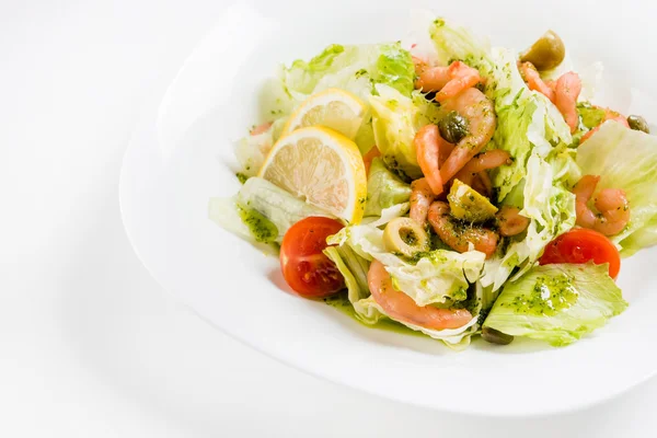 Salada de camarões, verduras misturadas — Fotografia de Stock