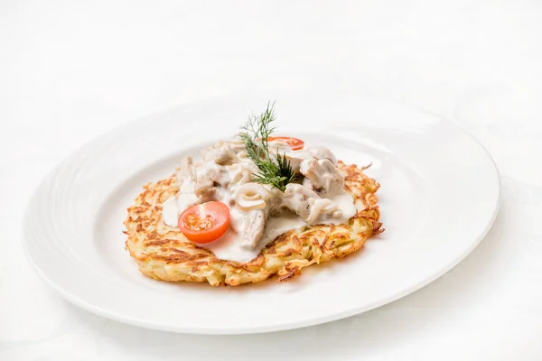 Potato pancakes with mushrooms — Stock Photo, Image