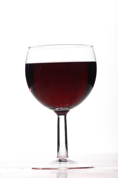 Rött vin i glas — Stockfoto