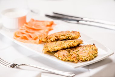 somon ile pişmiş sebze gözleme