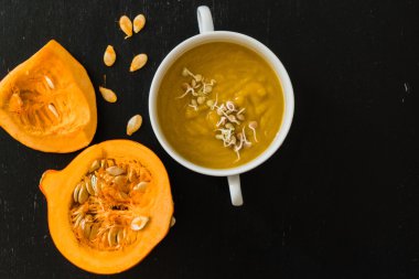 Sebze kremalı çorba.