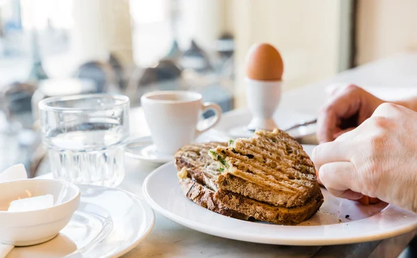 Kafede lezzetli breakfast