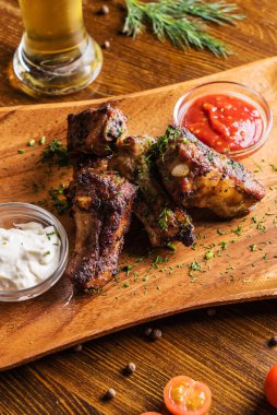 pişmiş ızgara kaburga 