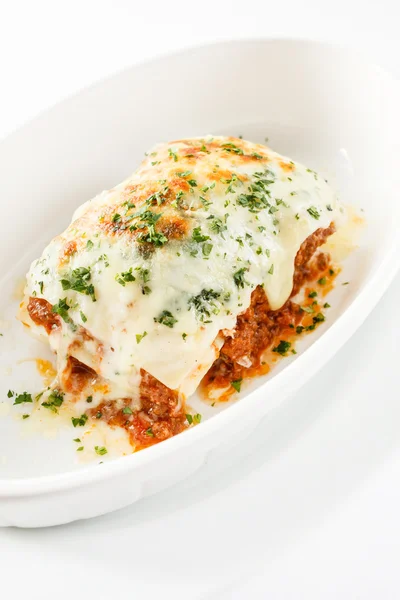 Italské lasagne na desce — Stock fotografie