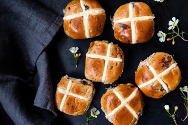 Hot Cross Buns