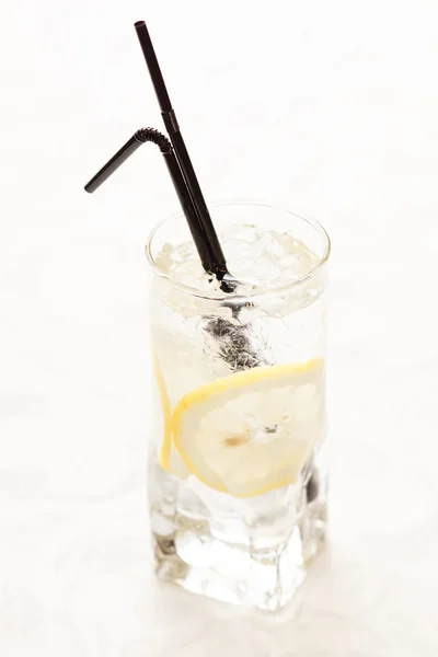 Tasty cold cocktail — Stock Photo, Image