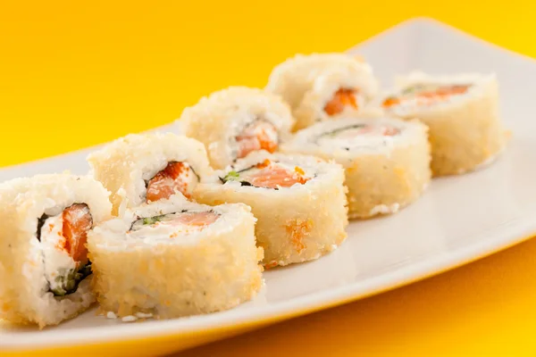Sushi fresco e gustoso — Foto Stock